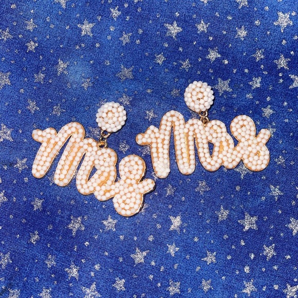 MRS earrings- Gold and White - Picture 2 of 3